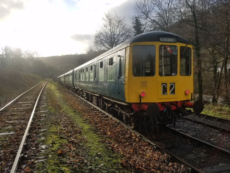 6-car unit at River Siding